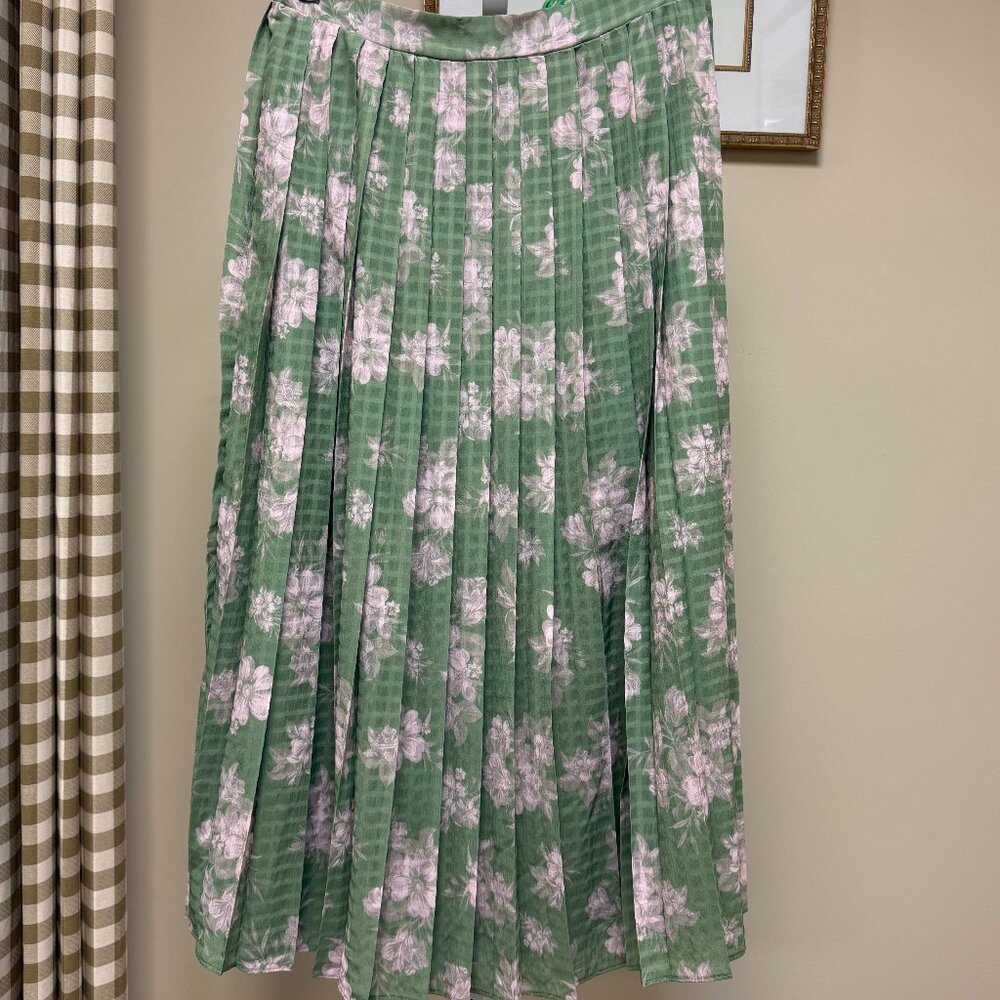 Sage & Pink Pleated Skirt